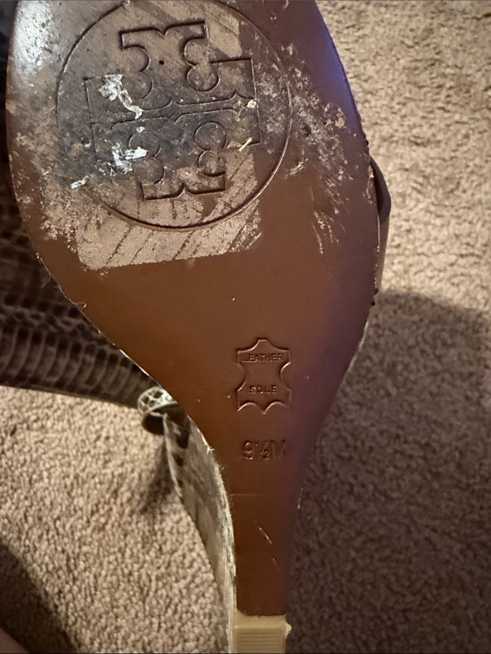 Tory Burch Women’s Brown Livia Snake Skin Wedges Size 9 1/2 - Picture 5 of 7
